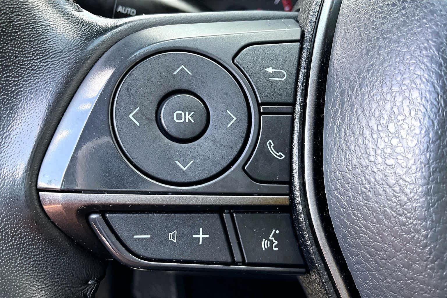 Used 2023 Toyota Camry XSE FWD image 23