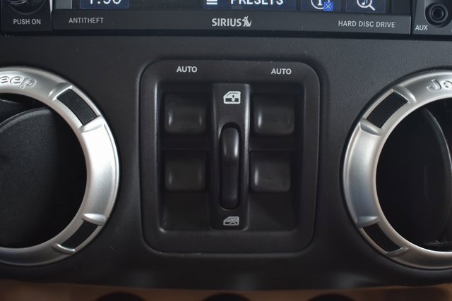 Used 2016 Jeep Wrangler Unlimited Sahara w/ Dual Top Group image 22