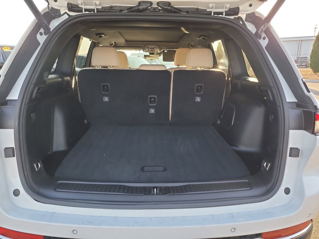 Used 2023 Jeep Grand Cherokee 4WD 4xe w/ Luxury Tech Group II image 8