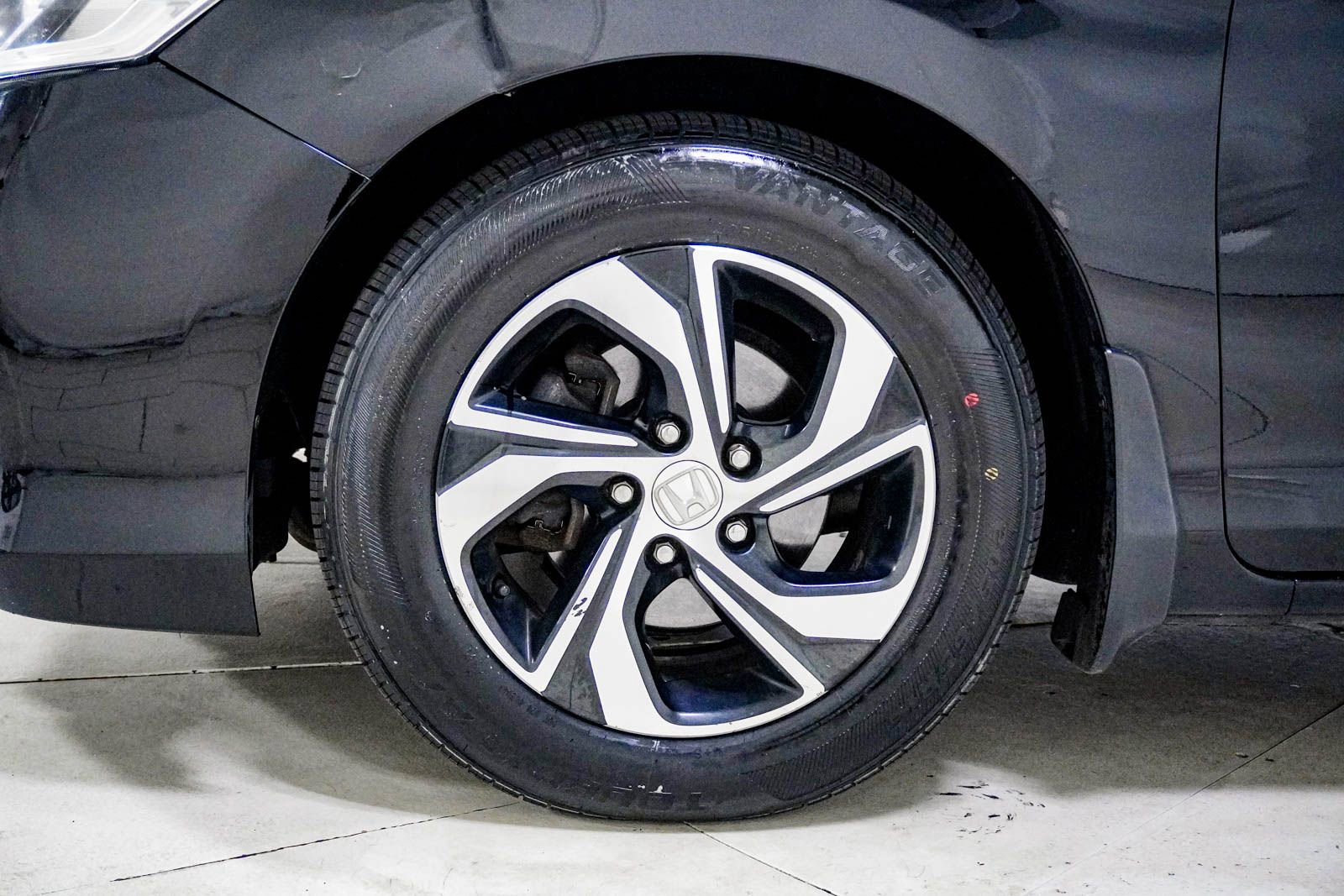 Used 2016 Honda Accord LX image 14