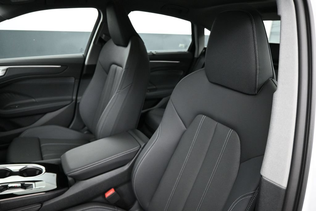 New 2026 Audi A6 Premium Plus AWD/4WD image 8