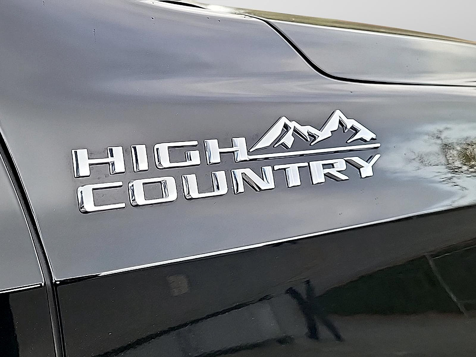 Used 2025 Chevrolet Tahoe High Country w/ Sun And Tow Package AWD/4WD image 34