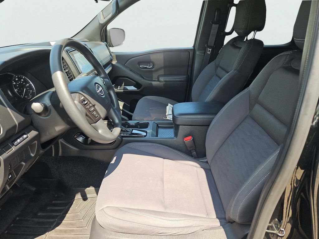 Used 2023 Nissan Frontier SV w/ Midnight Edition Package AWD/4WD image 31