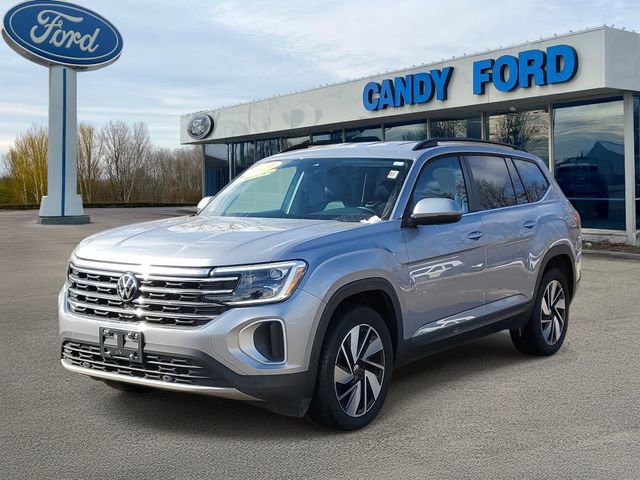 Used 2024 Volkswagen Atlas SE image 2