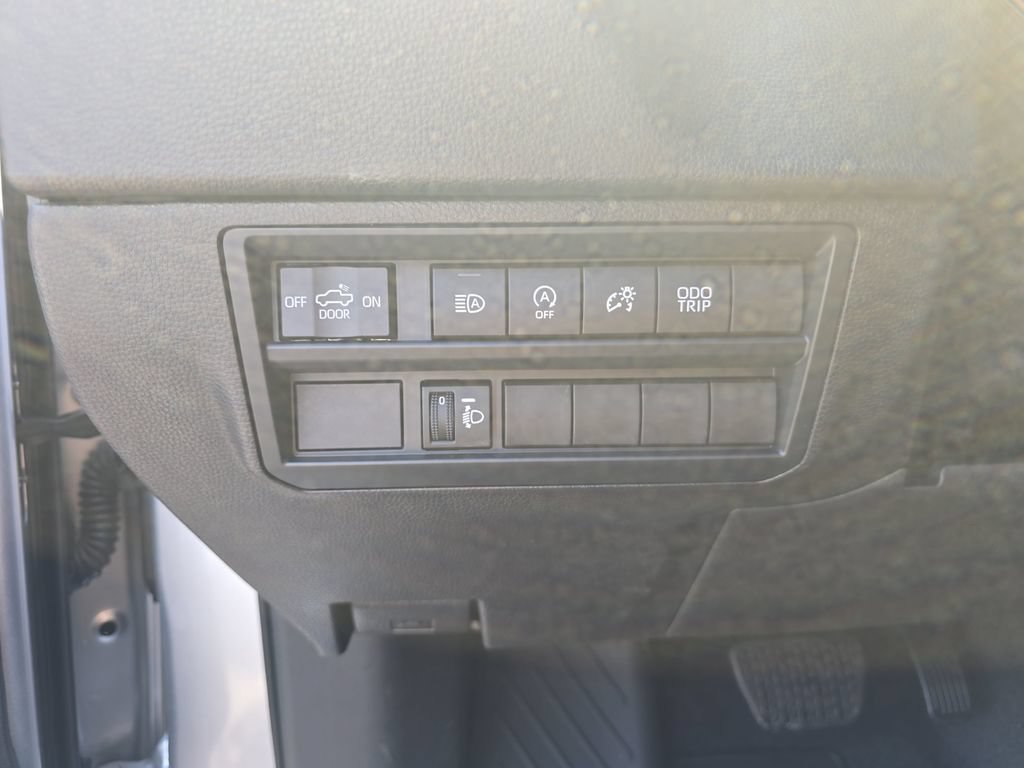 Used 2026 Toyota Tundra SR AWD/4WD image 28
