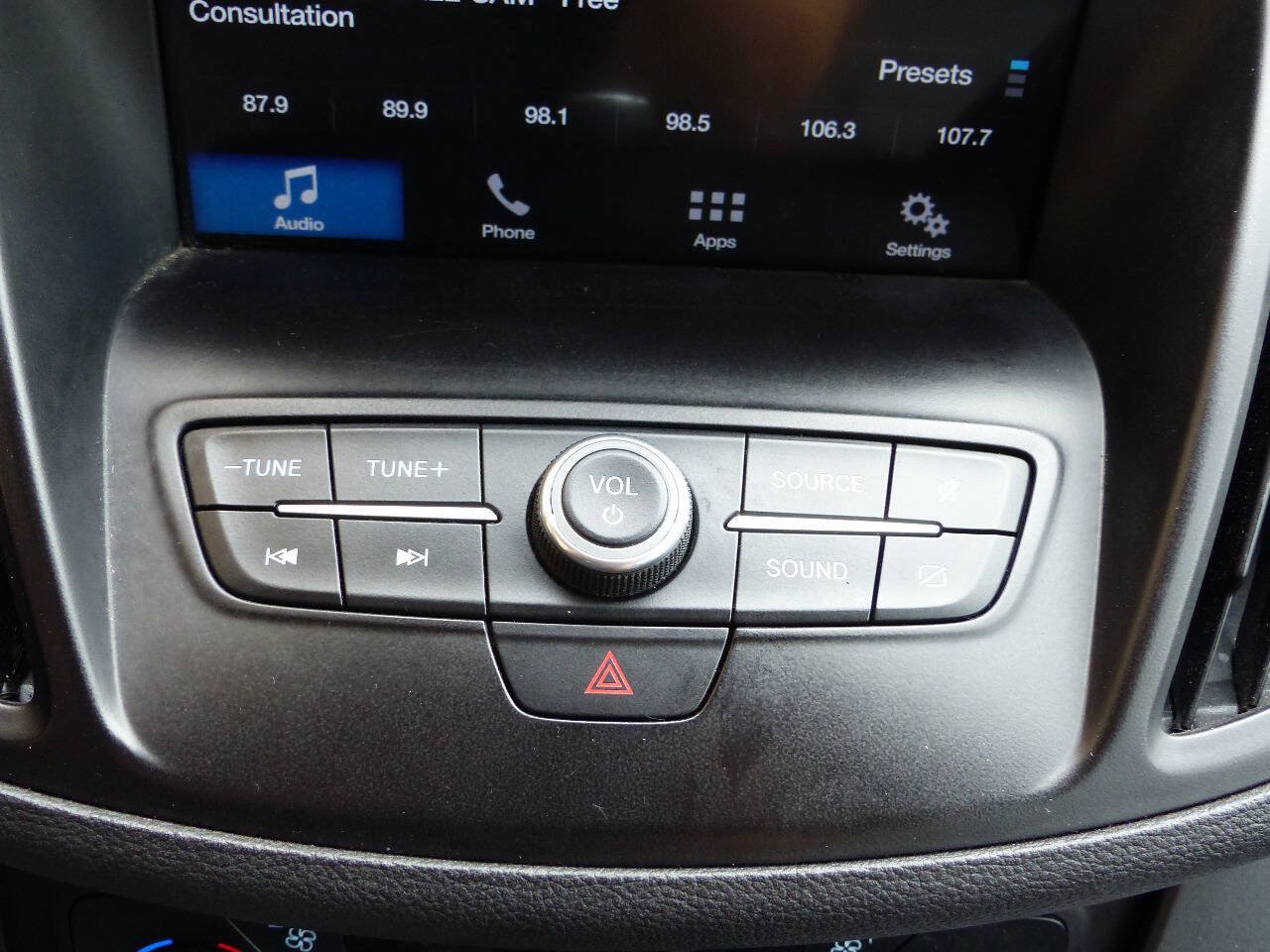Used 2019 Ford Escape SEL AWD/4WD image 44