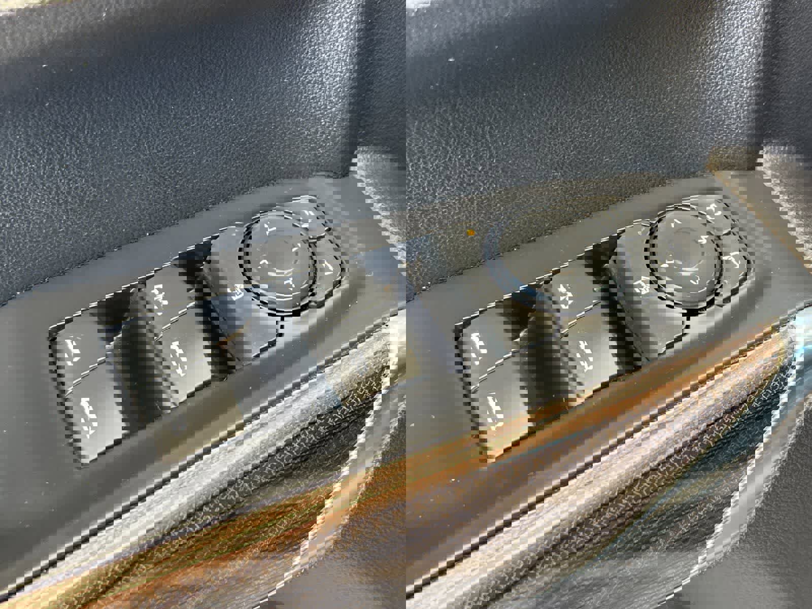 Used 2021 Chevrolet Silverado 1500 RST w/ Z71 Off-Road Package AWD/4WD image 14