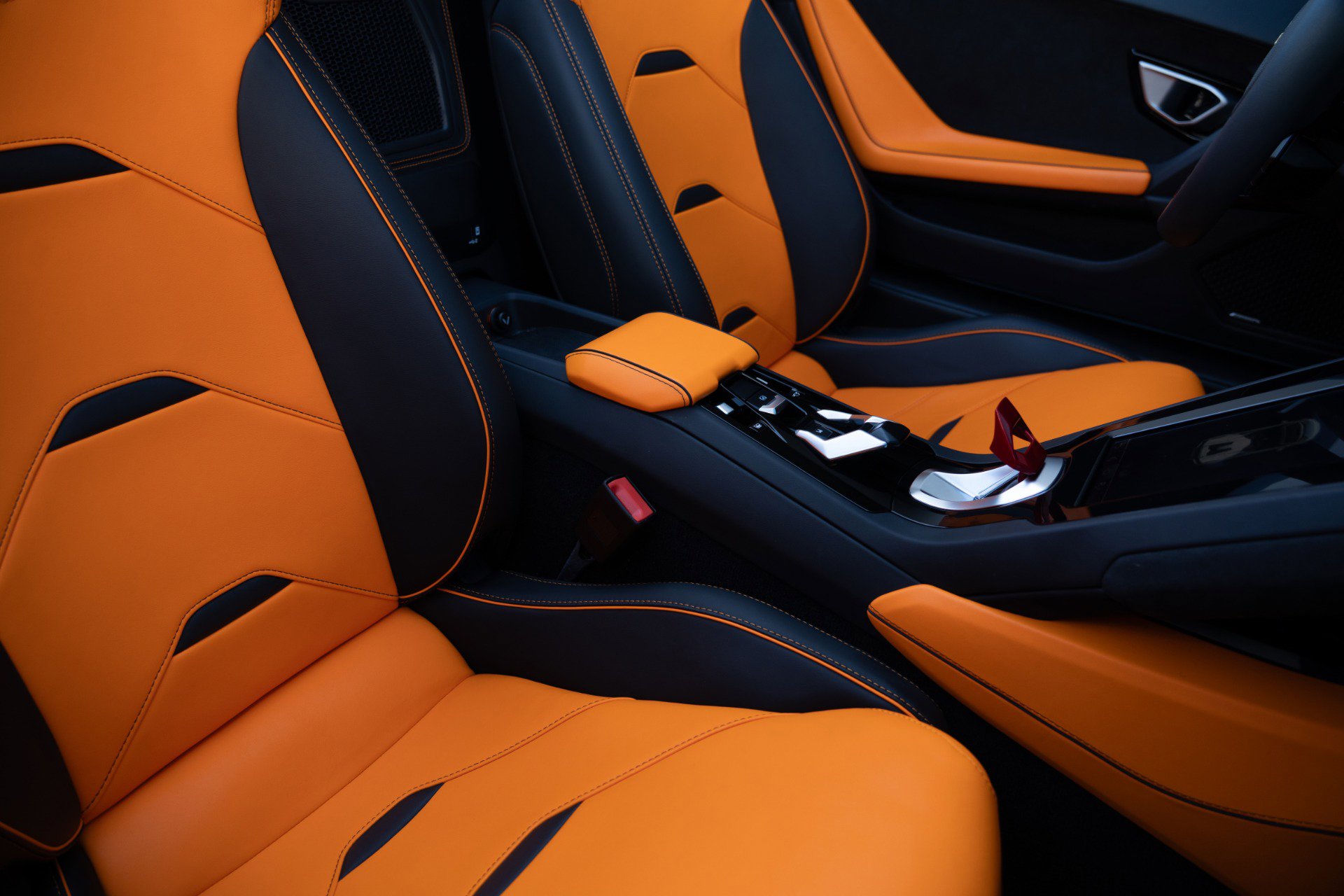 Used 2024 Lamborghini Huracan EVO image 32