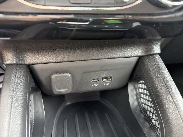 Used 2024 Chevrolet TrailBlazer RS FWD image 17