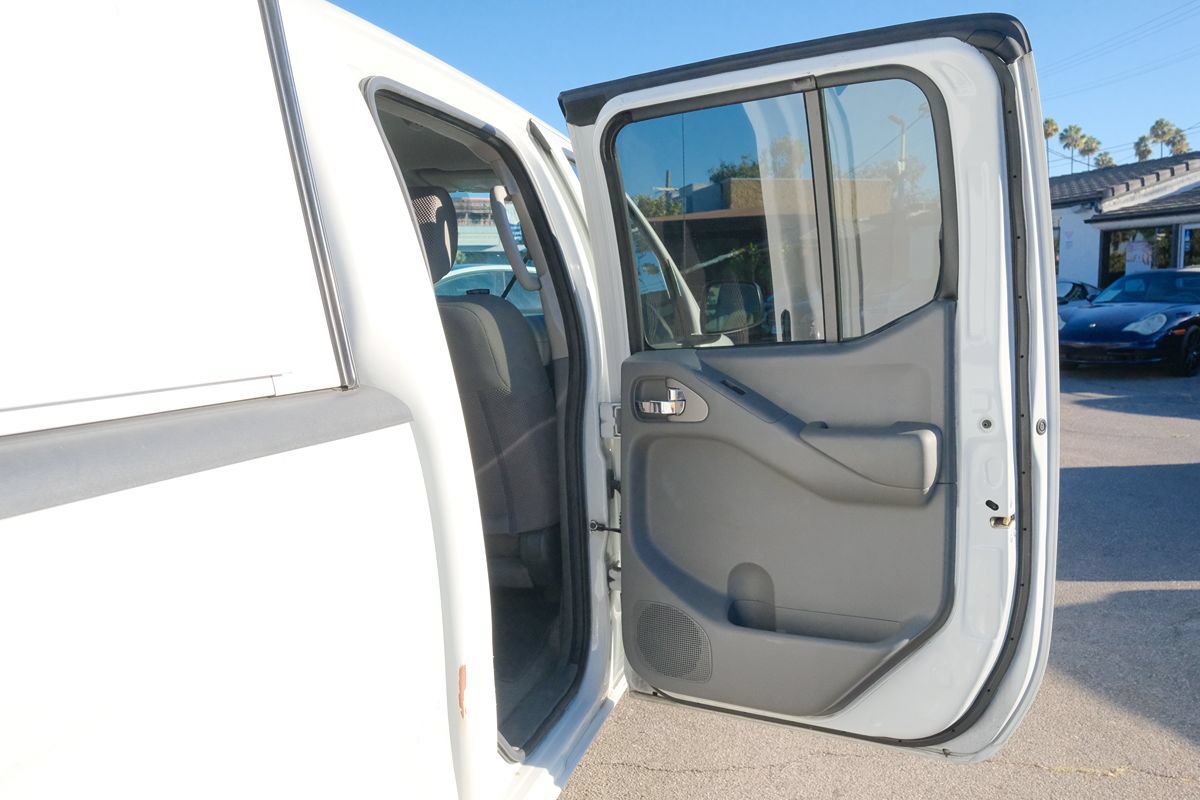 Used 2017 Nissan Frontier SV RWD image 26