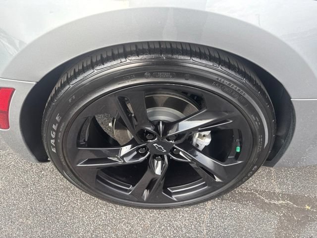 Used 2024 Chevrolet Camaro LT w/ Technology Package RWD image 14