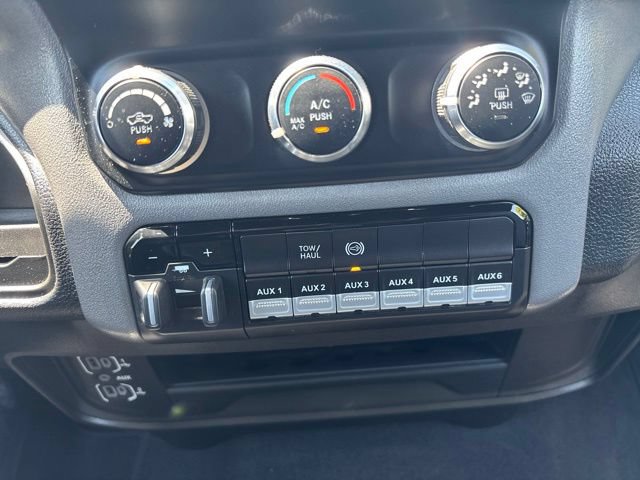 Used 2024 RAM 3500 SLT w/ Quick Order Package 2YG SLT AWD/4WD image 21