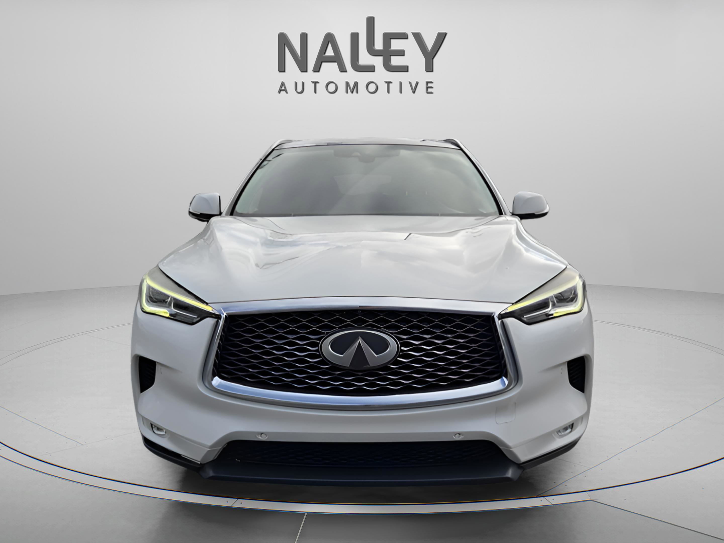 Used 2019 INFINITI QX50 Essential w/ Premium Heat Package image 9
