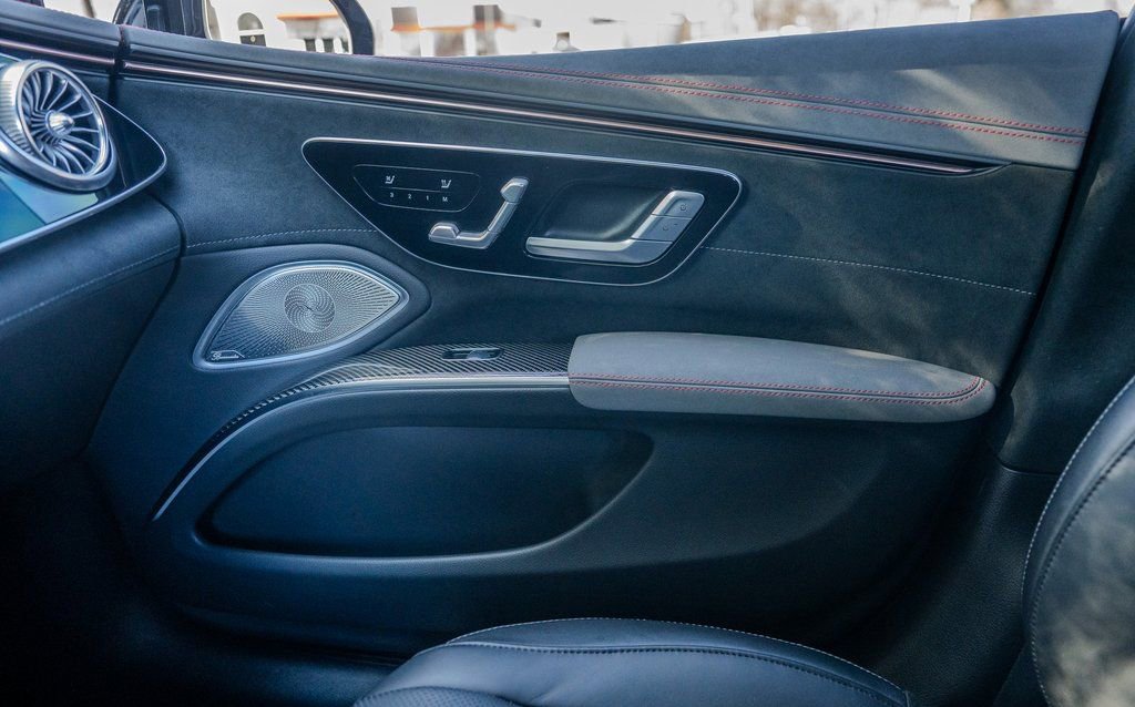 Used 2023 Mercedes-Benz EQS AMG 4MATIC image 14