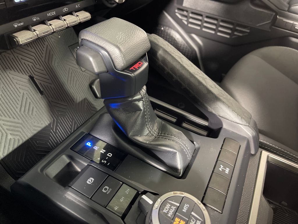 Certified 2025 Toyota Tacoma TRD Off-Road AWD/4WD image 22