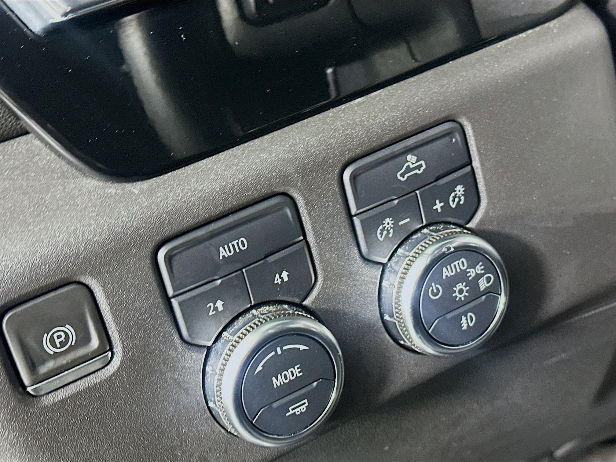 Used 2024 GMC Sierra 1500 Elevation image 17