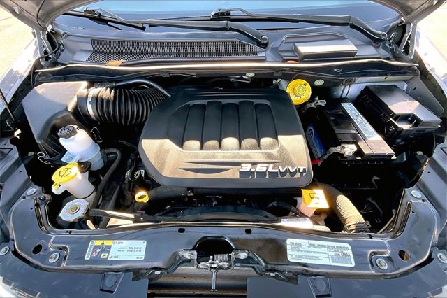 Used 2017 Dodge Grand Caravan SE w/ Power Window Group image 9