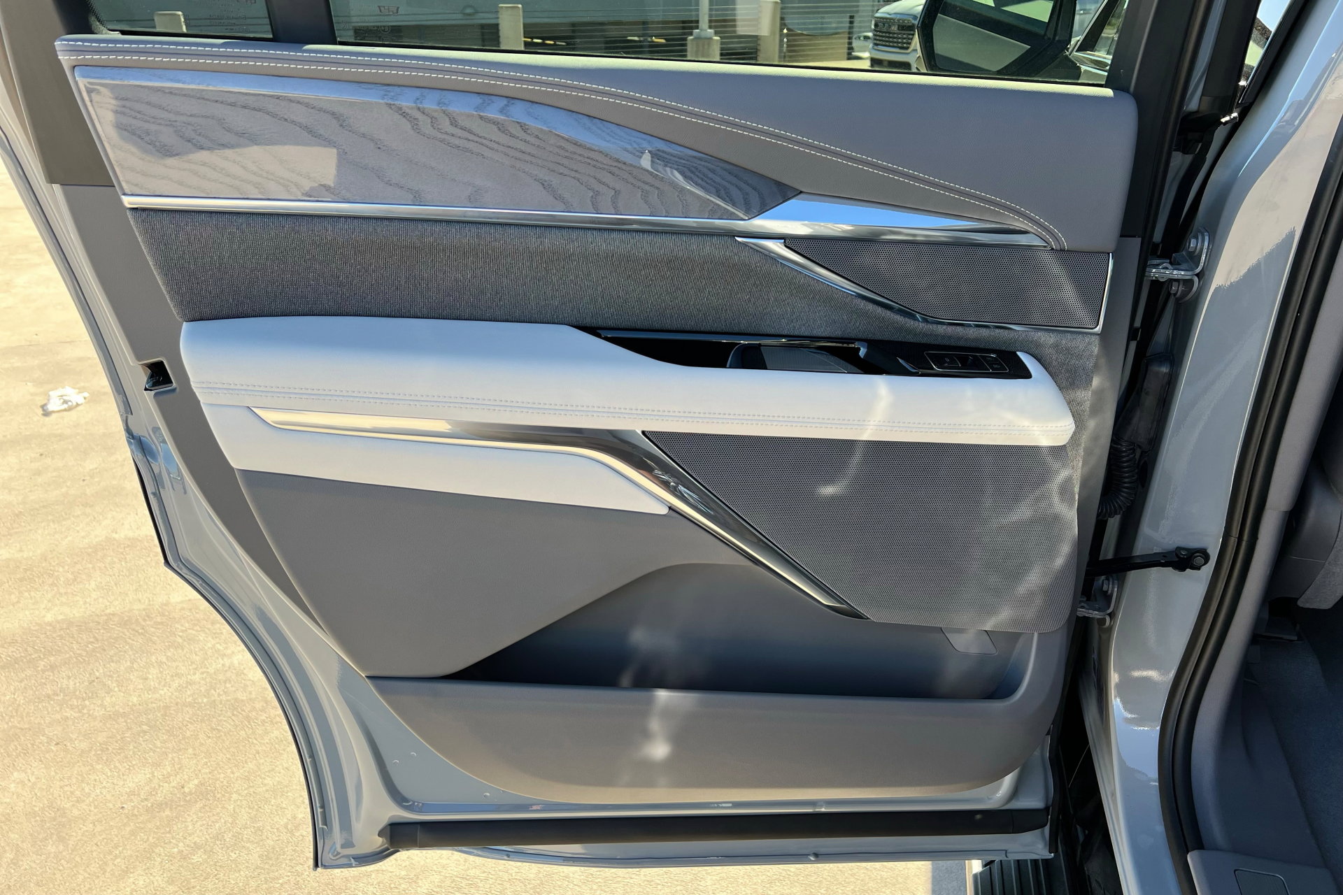 New 2026 Cadillac Escalade IQL Luxury image 19