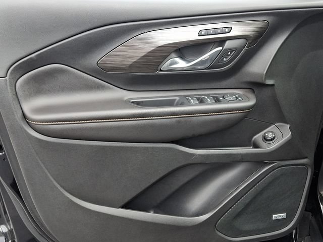Certified 2020 GMC Terrain SLT w/ Preferred Package FWD image 12