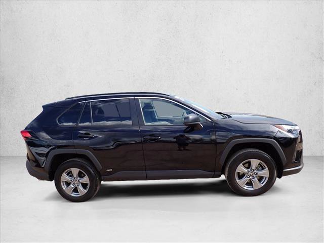 Used 2024 Toyota RAV4 LE AWD/4WD image 4