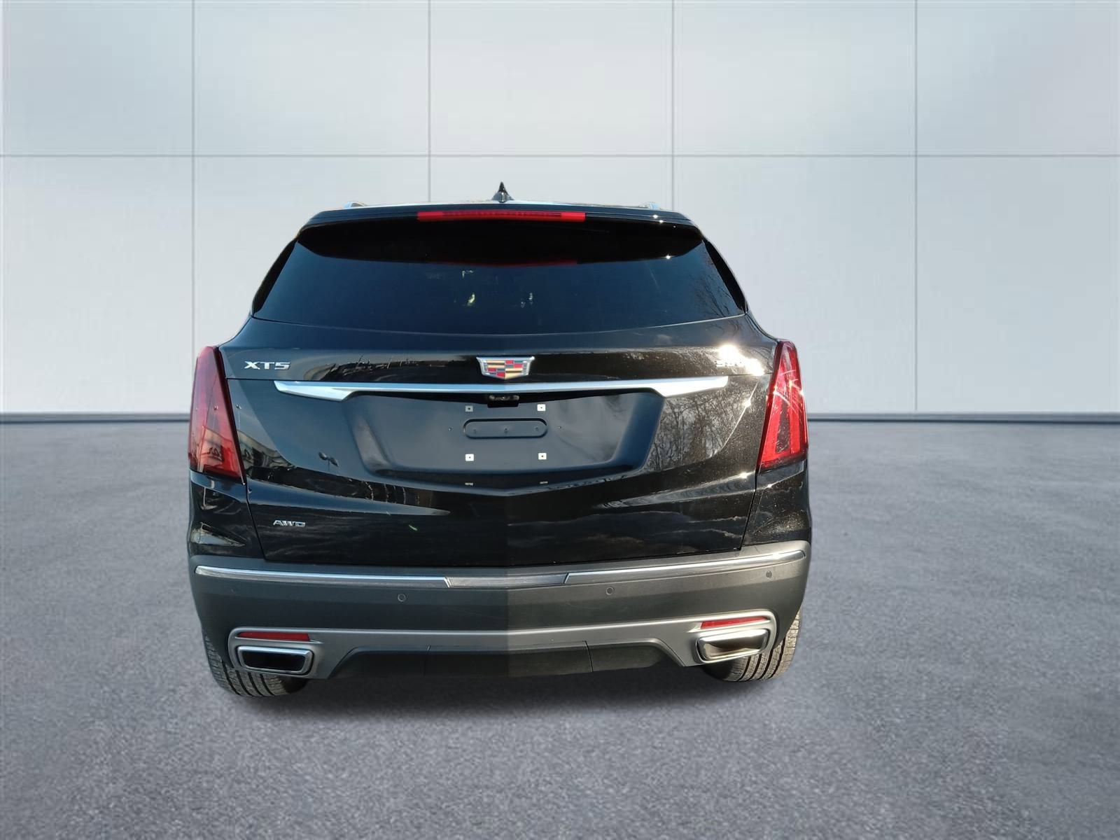 Certified 2025 Cadillac XT5 Premium Luxury w/ Technology Package image 5