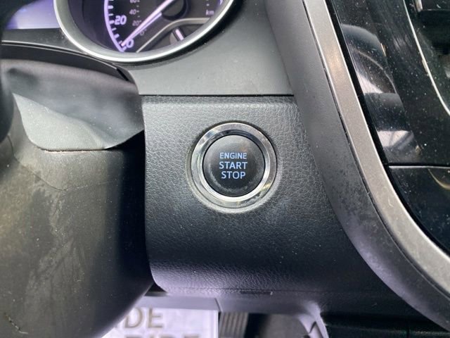 Used 2021 Toyota Camry XLE FWD image 16