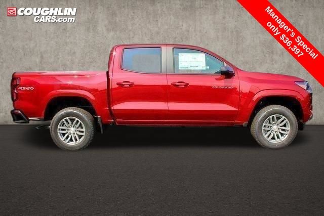Used 2024 Chevrolet Colorado LT w/ LT Convenience Package AWD/4WD image 7