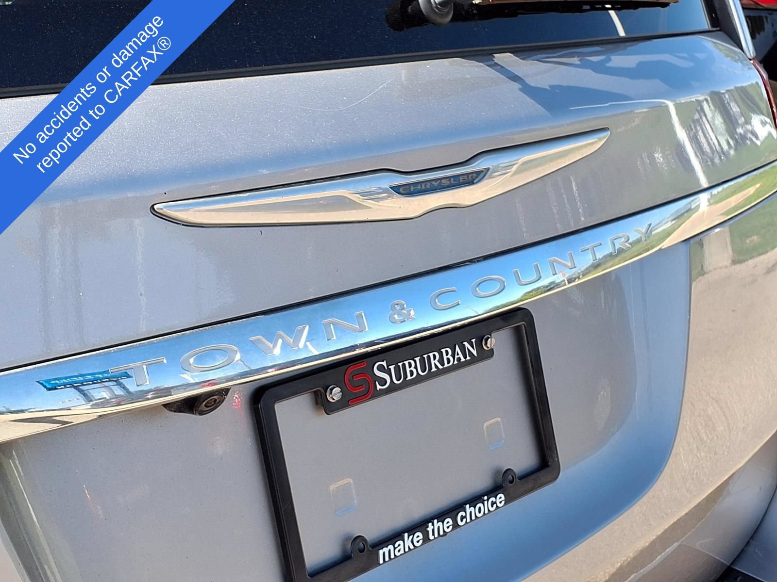 Used 2016 Chrysler Town & Country Touring w/ Driver Convenience Group FWD image 10