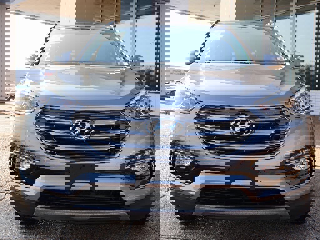 Used 2017 Hyundai Santa Fe Sport image 8