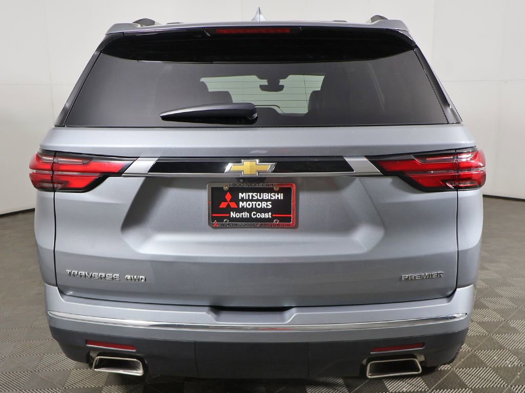 Used 2023 Chevrolet Traverse Premier AWD/4WD image 17