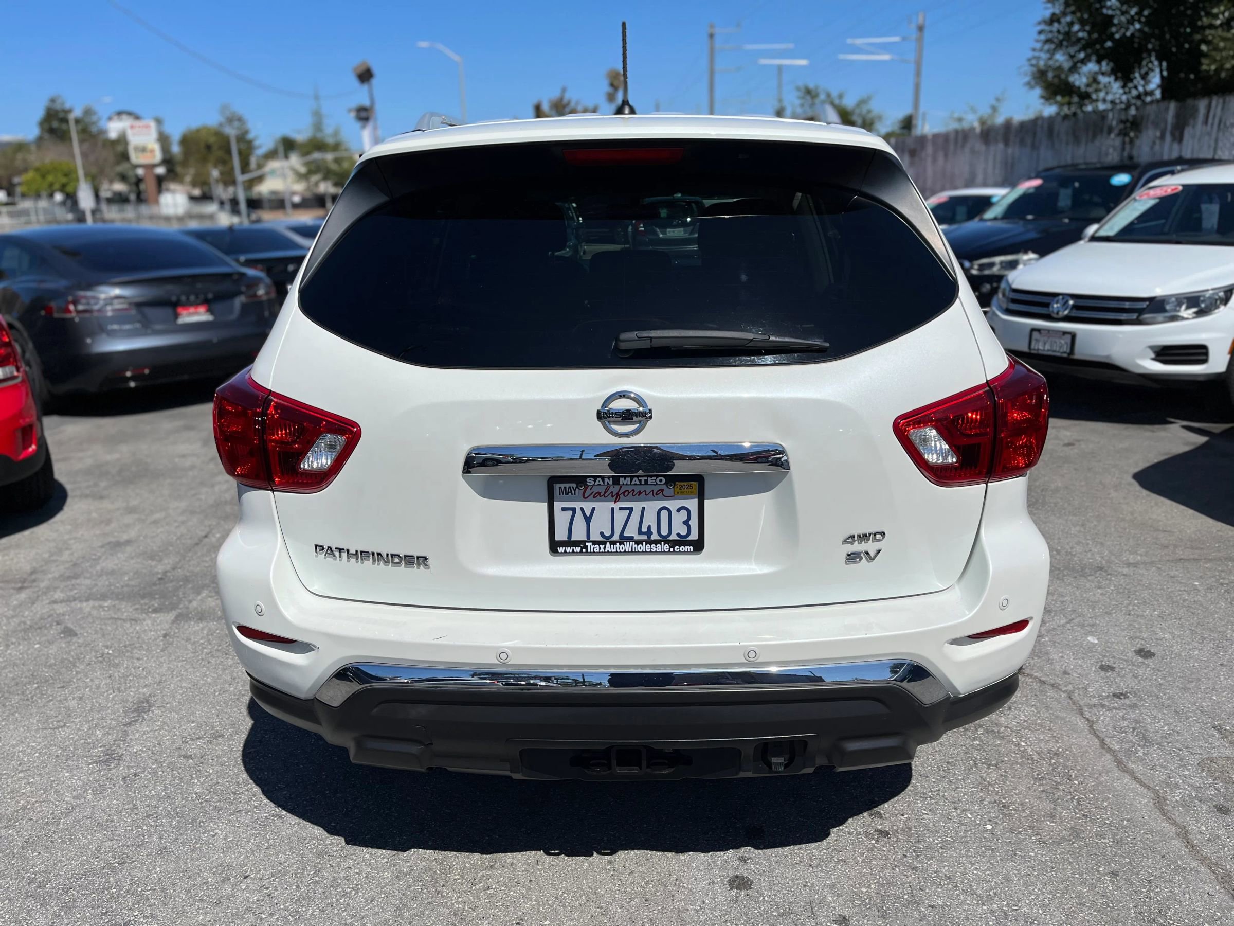 Used 2017 Nissan Pathfinder SV w/ Trailer Tow Package image 6