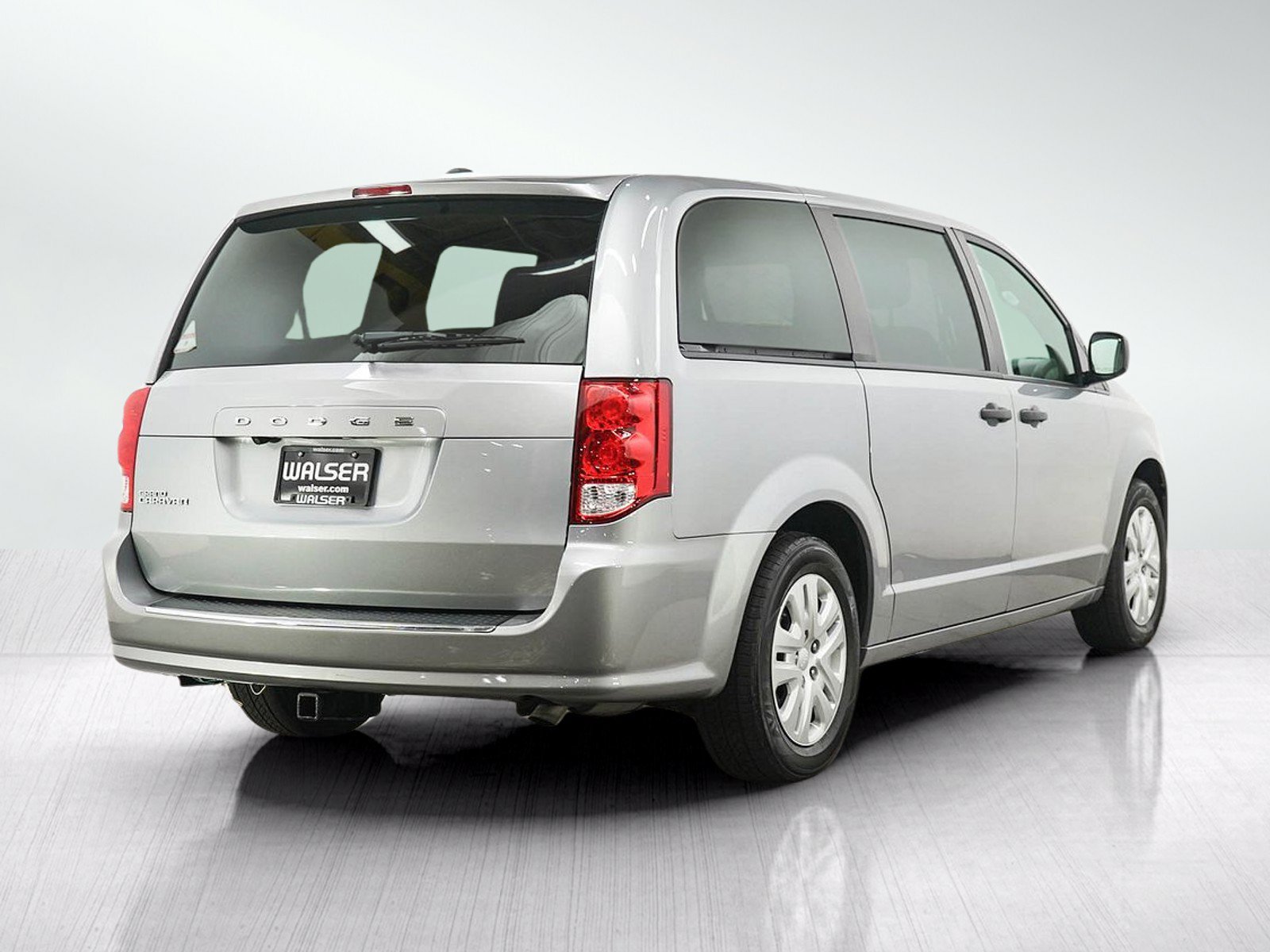 Used 2020 Dodge Grand Caravan SE w/ UConnect Hands-Free Group FWD image 5