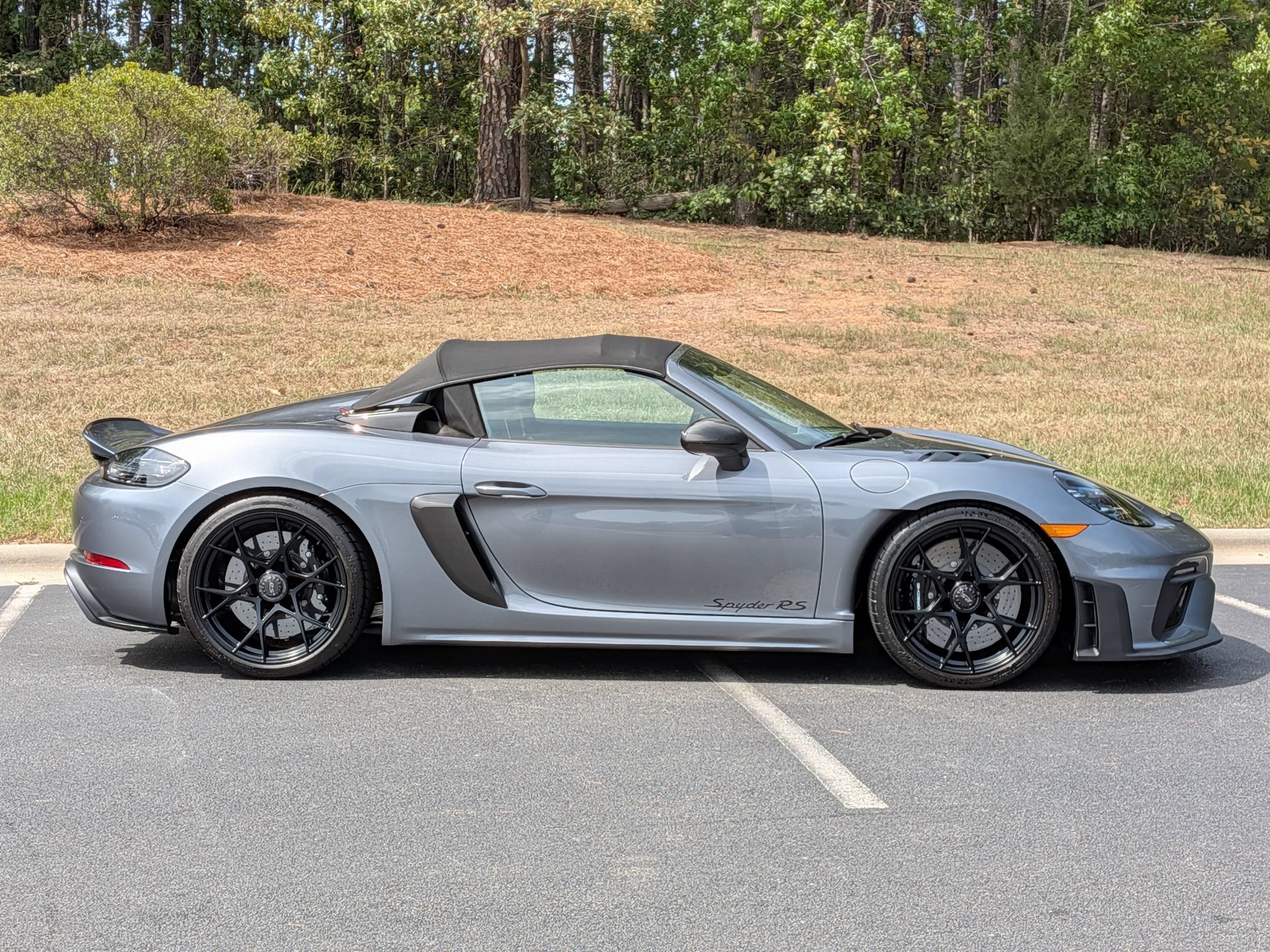 Certified 2024 Porsche 718 Boxster Spyder RS RWD image 29