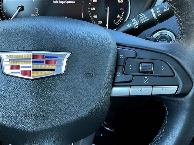 Used 2023 Cadillac XT4 Luxury image 21