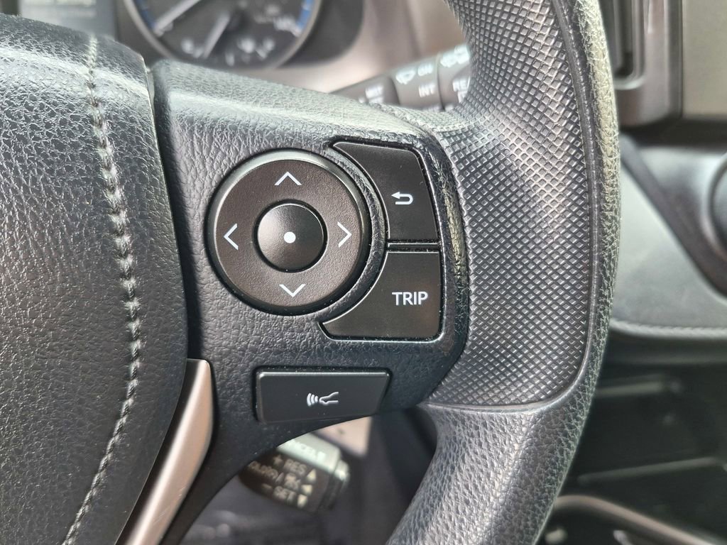 Used 2017 Toyota RAV4 LE w/ Carpet Mat Package image 30