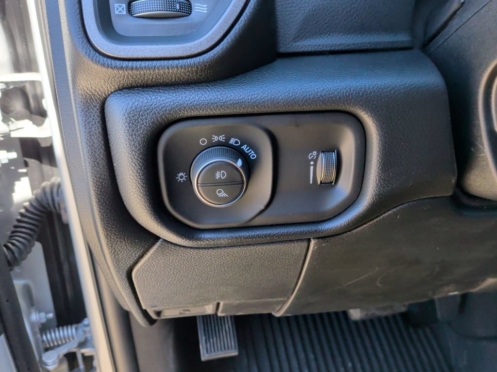 New 2026 RAM 2500 Warlock AWD/4WD image 15