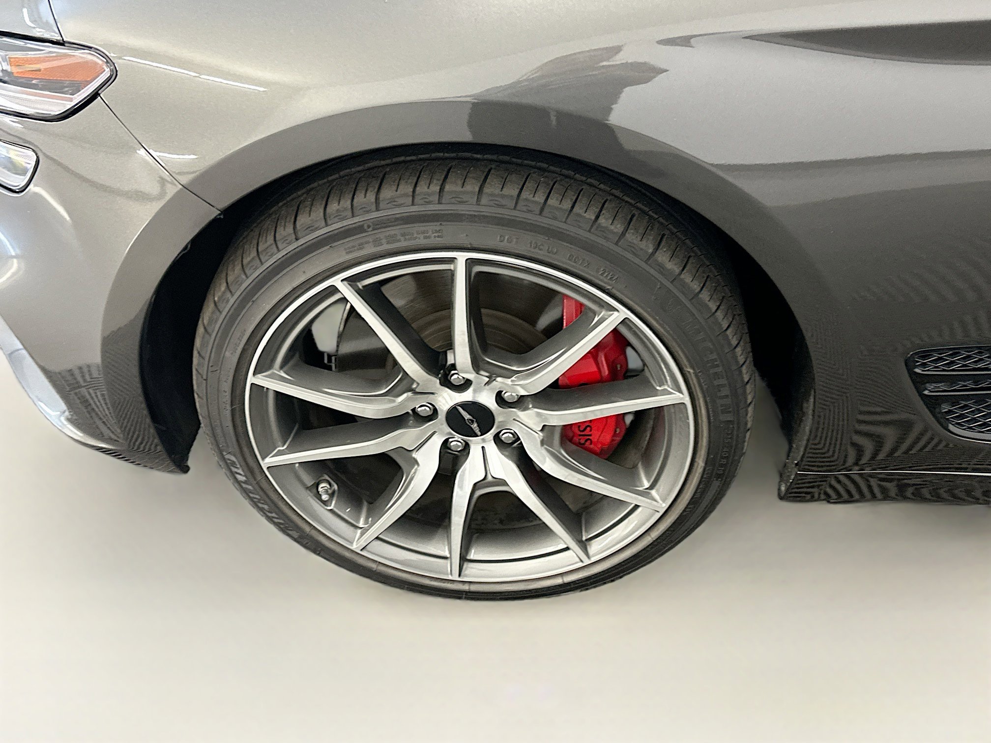 Used 2025 Genesis G70 2.5T image 11