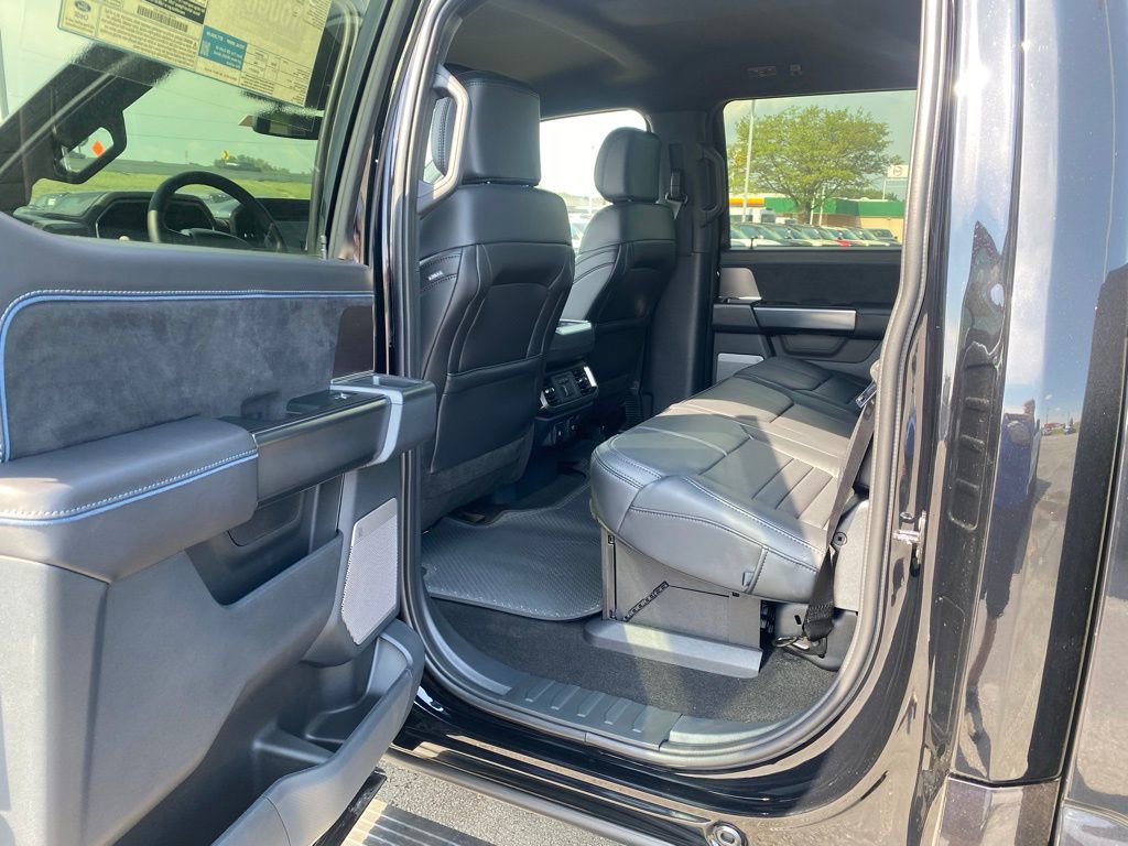 New 2025 Ford F150 Platinum image 30