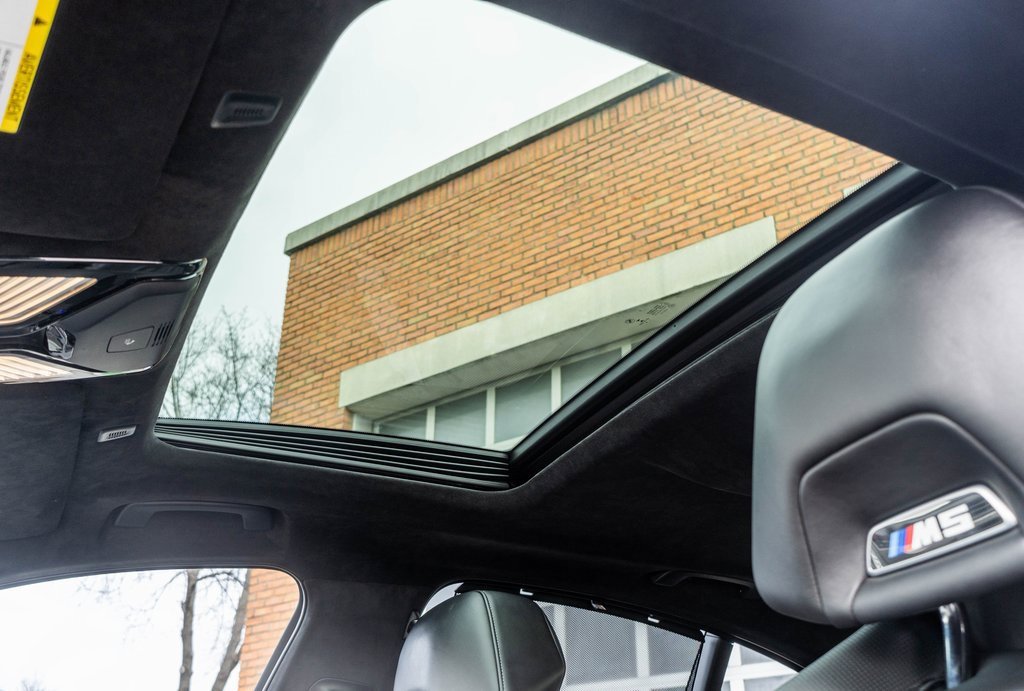 Used 2018 BMW M5 w/ Executive Package image 13