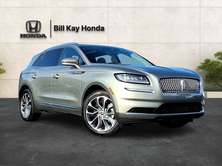 Used 2023 Lincoln Nautilus Reserve AWD/4WD image 5