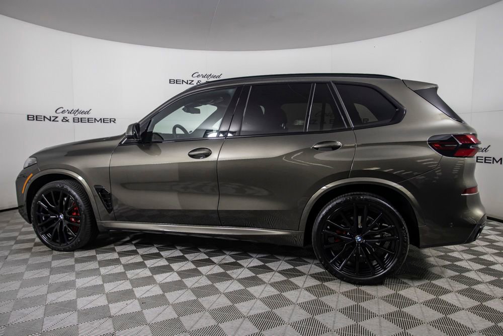 Used 2026 BMW X5 xDrive40i w/ M Sport Package AWD/4WD image 11
