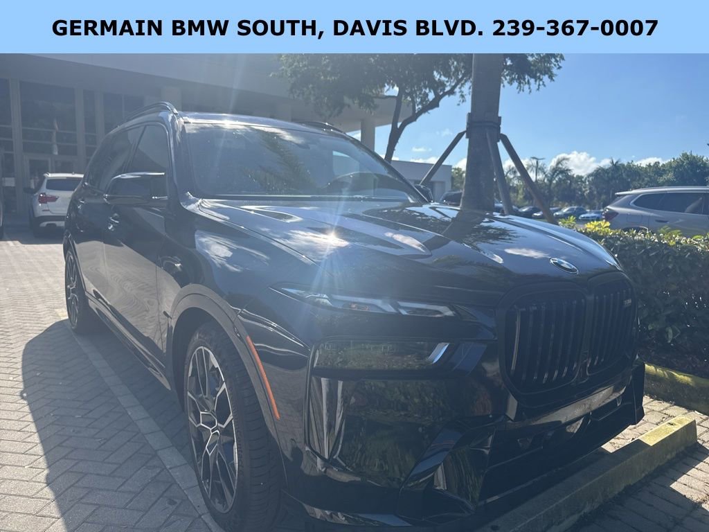 Used 2025 BMW X7 M60i image 14