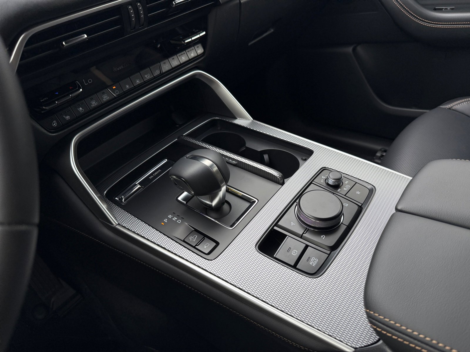 New 2025 MAZDA CX-90 3.3 Turbo w/ Premium Plus Pkg image 13