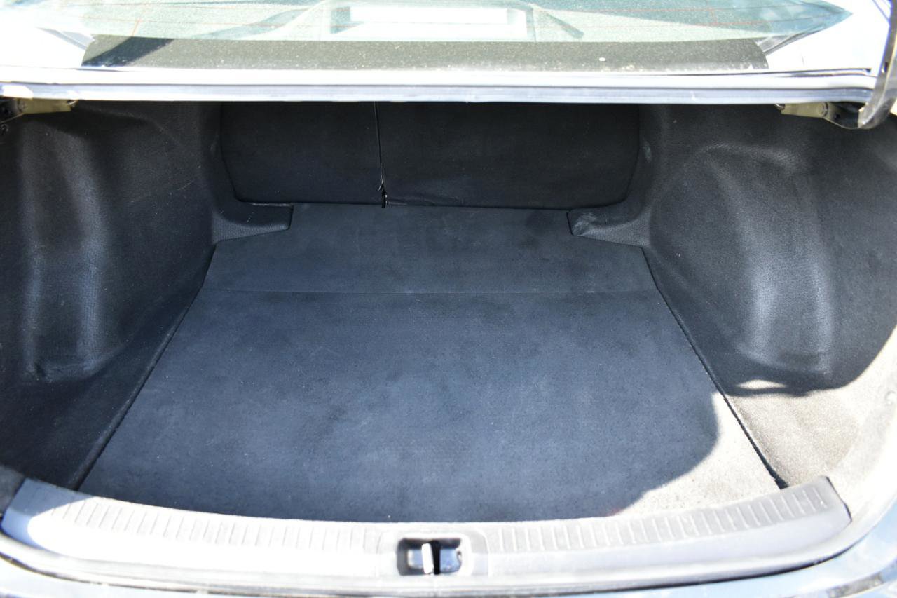 Used 2021 Toyota Corolla LE image 42