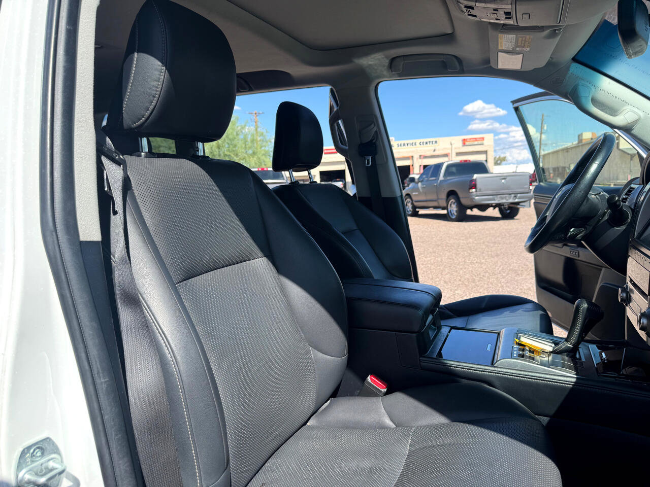 Used 2017 Lexus GX 460 image 35