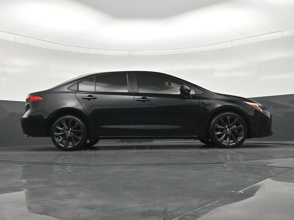 Used 2026 Toyota Corolla LE FWD image 29