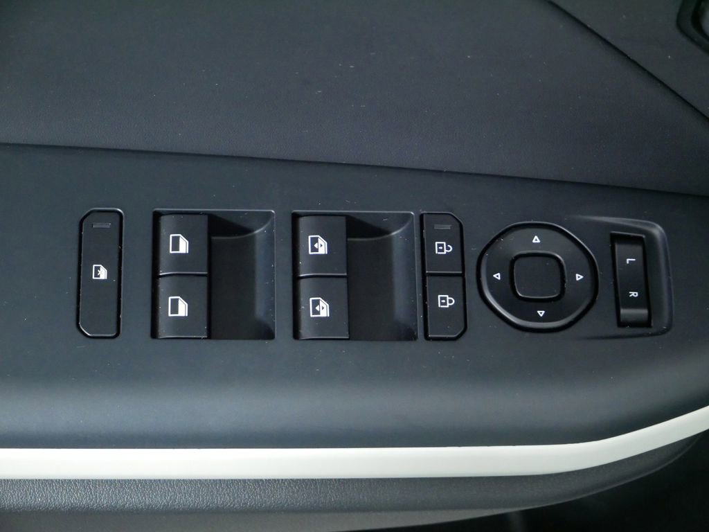 Certified 2025 Kia K4 GT-Line FWD image 24