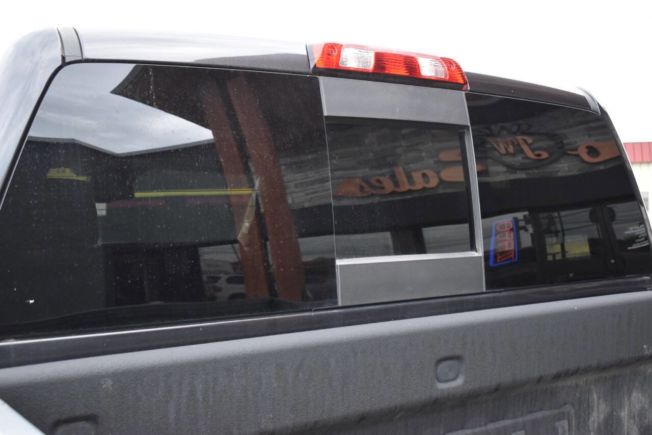 Used 2015 GMC Sierra 3500 Denali w/ Duramax Plus Package image 22