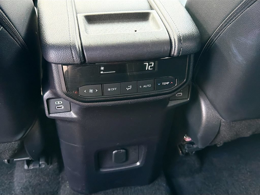 Used 2025 Toyota Grand Highlander FWD image 20