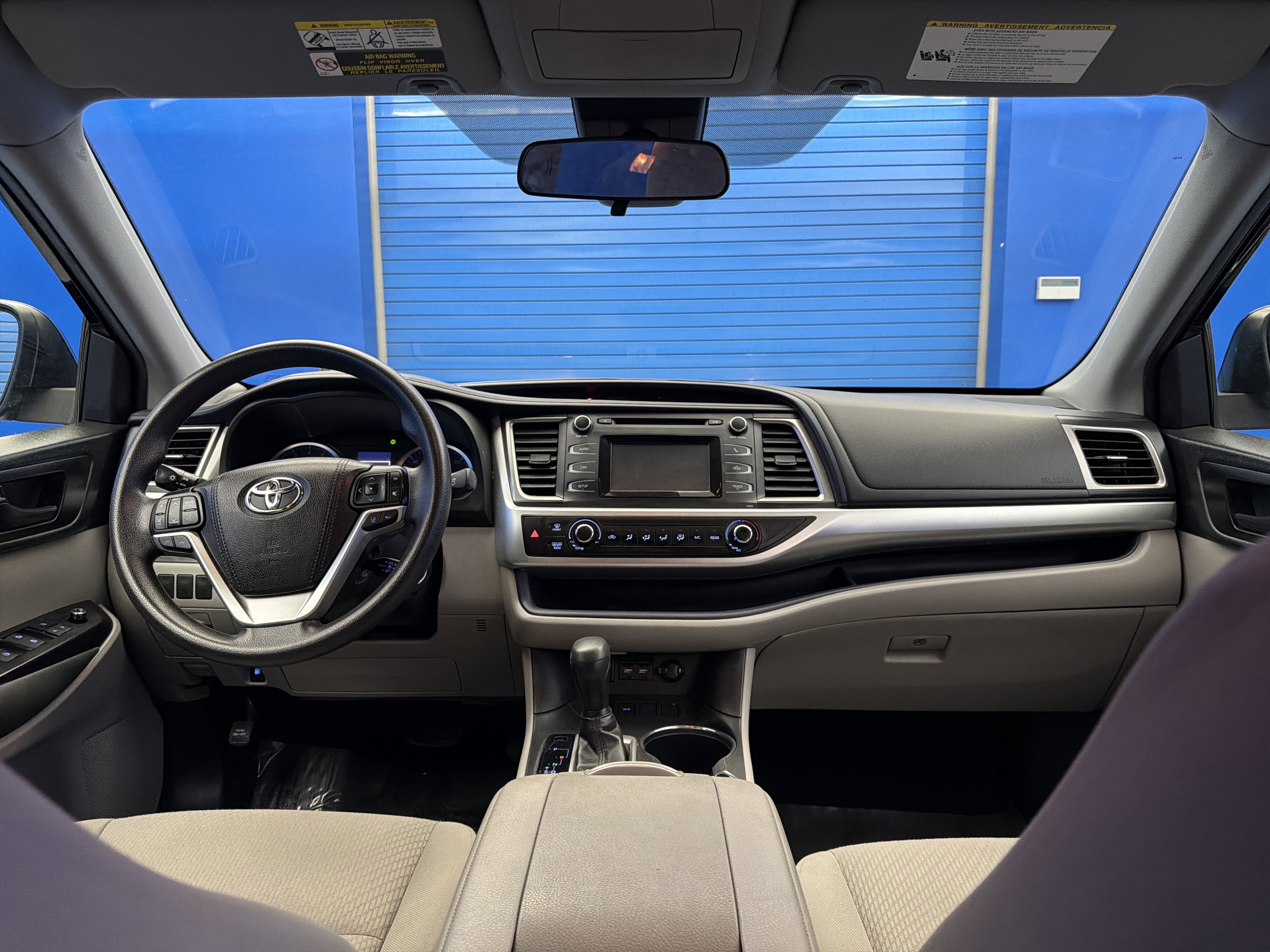 Used 2019 Toyota Highlander LE FWD image 26